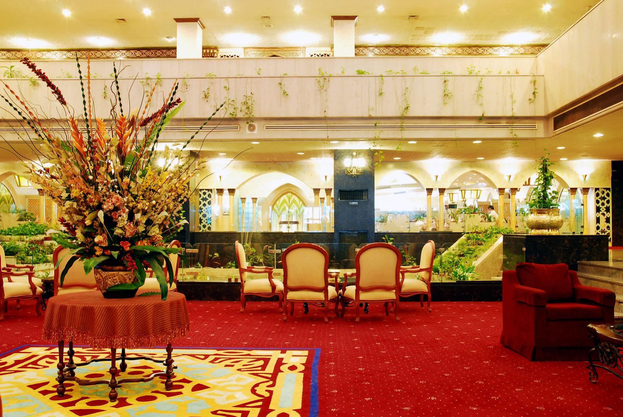Hotel Dhahran International Exterior foto