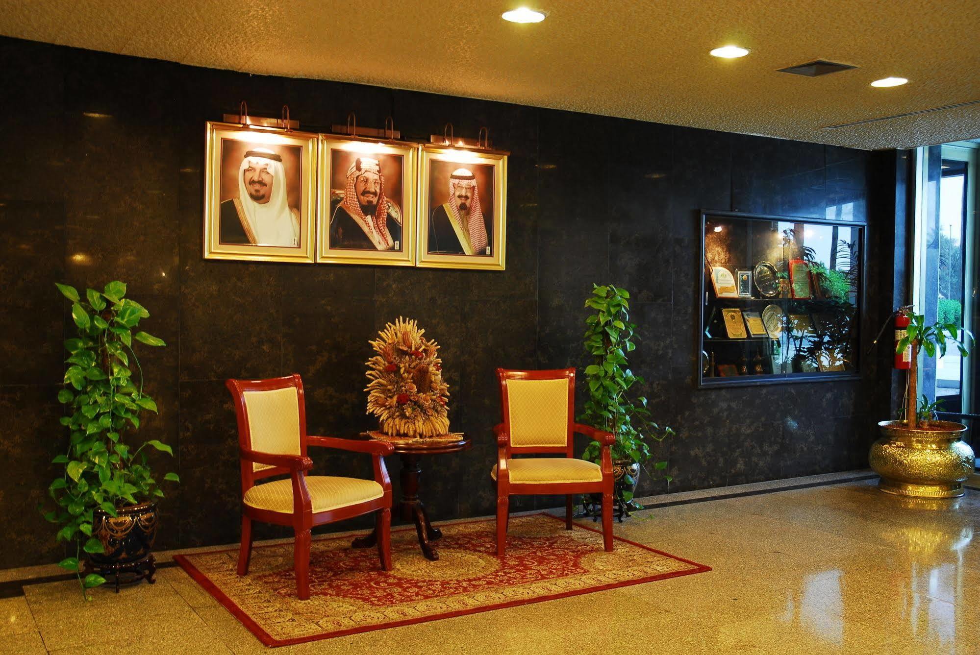 Hotel Dhahran International Exterior foto